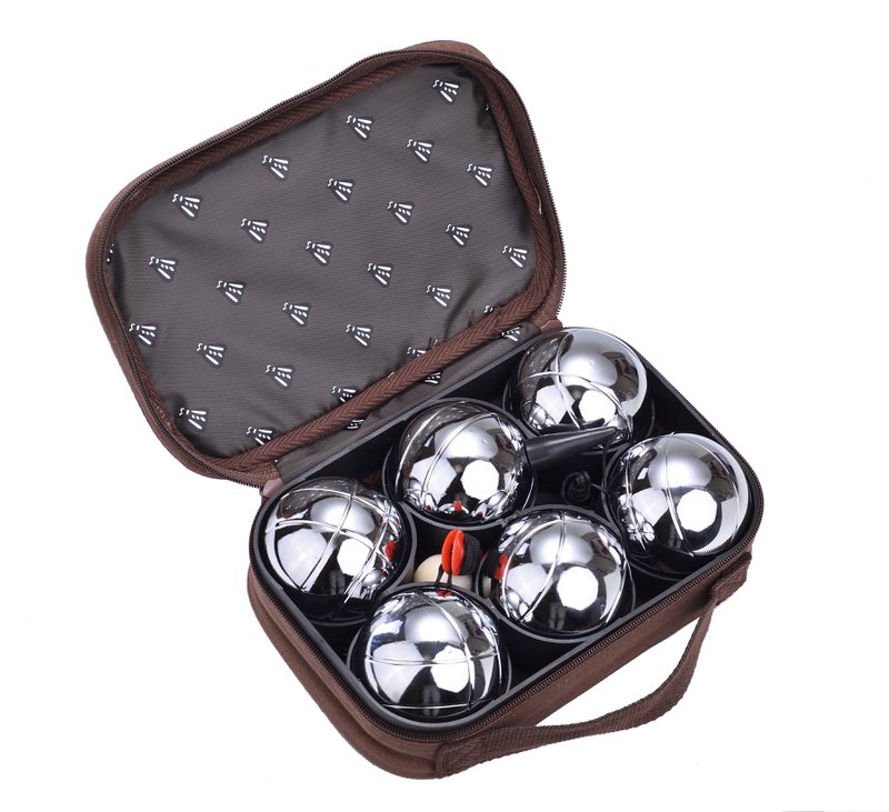 LG Set of 6 petanque balls