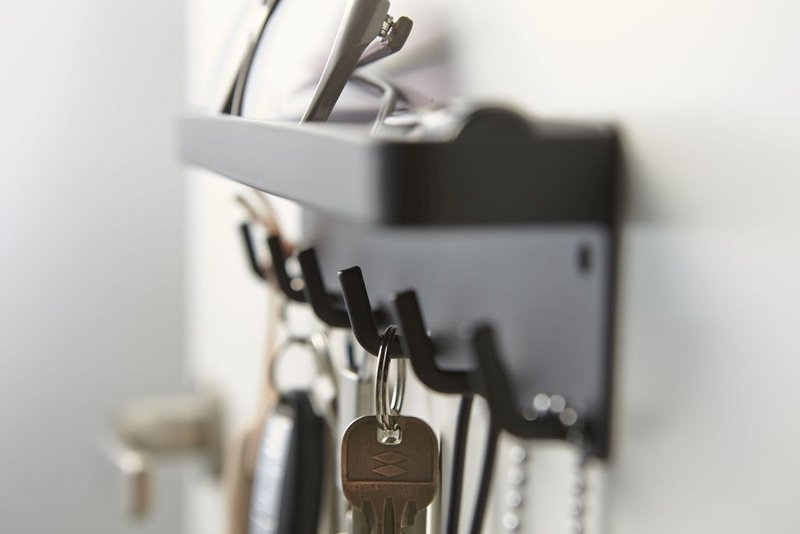 Yamazaki Smart Key Rack med bakke magnetisk