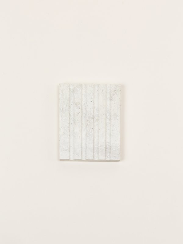 Rectangular soap holder in natural stone