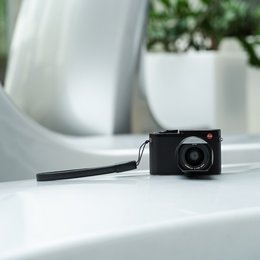 Minimalistischer schwarzer Kamera-Handschlaufe aus Leder für kleine und mittelgroße Digitalkameras