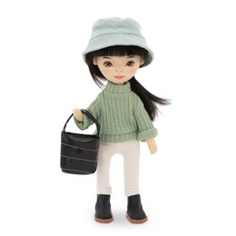 Weiches Spielzeug, süße Schwestern - Lilu in einem grünen Pullover + Bonuszubehör (35 cm)