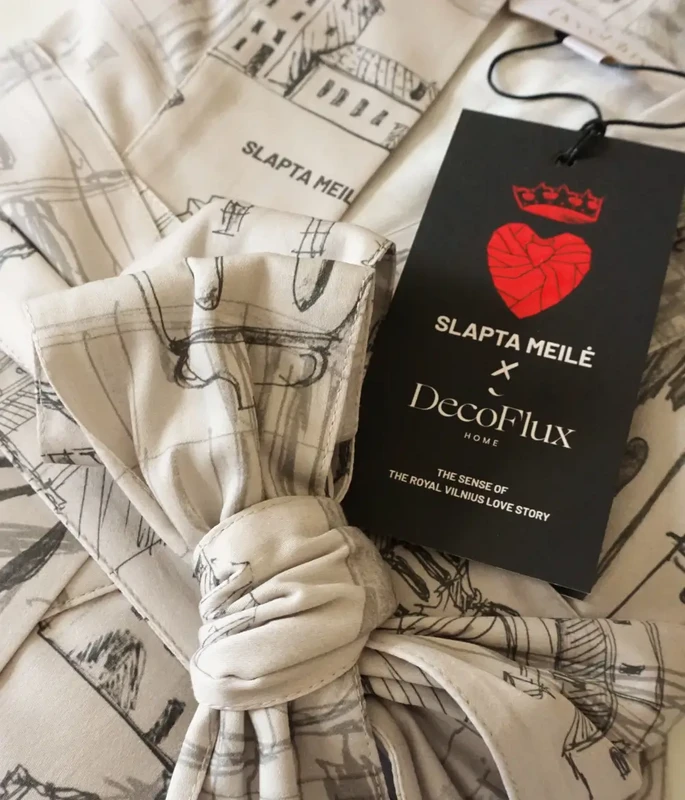 Satijnen badjaskimono met tas Secret Love Story of Royal Vilnius