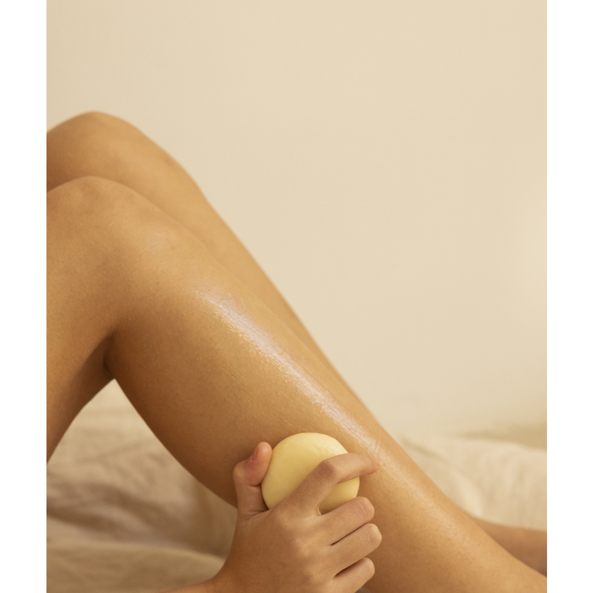 60g solid body cream - A leather flower - with jojoba and karité