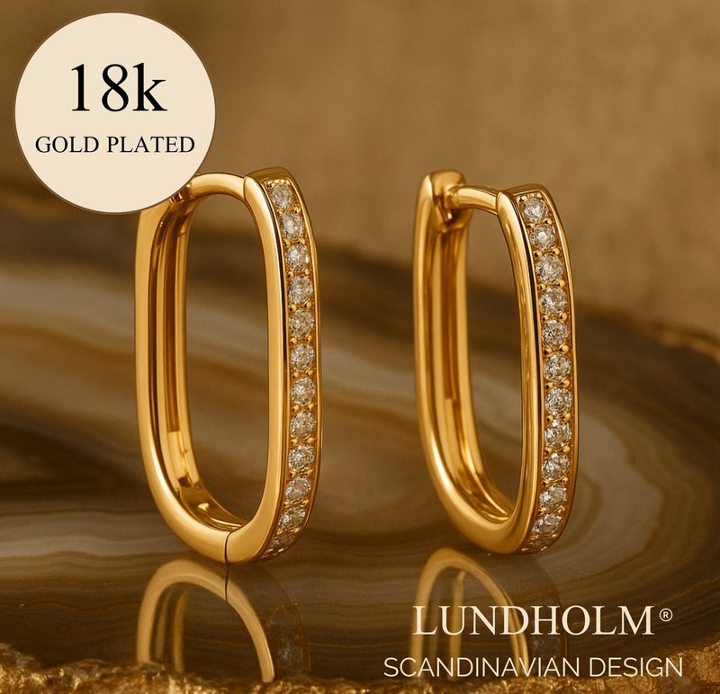 Rektangulære øreringe dame guld med zirkonia bøjler — øreringe vandtæt rustfrit stål 2 cm — Lundholm Mila gaveæske