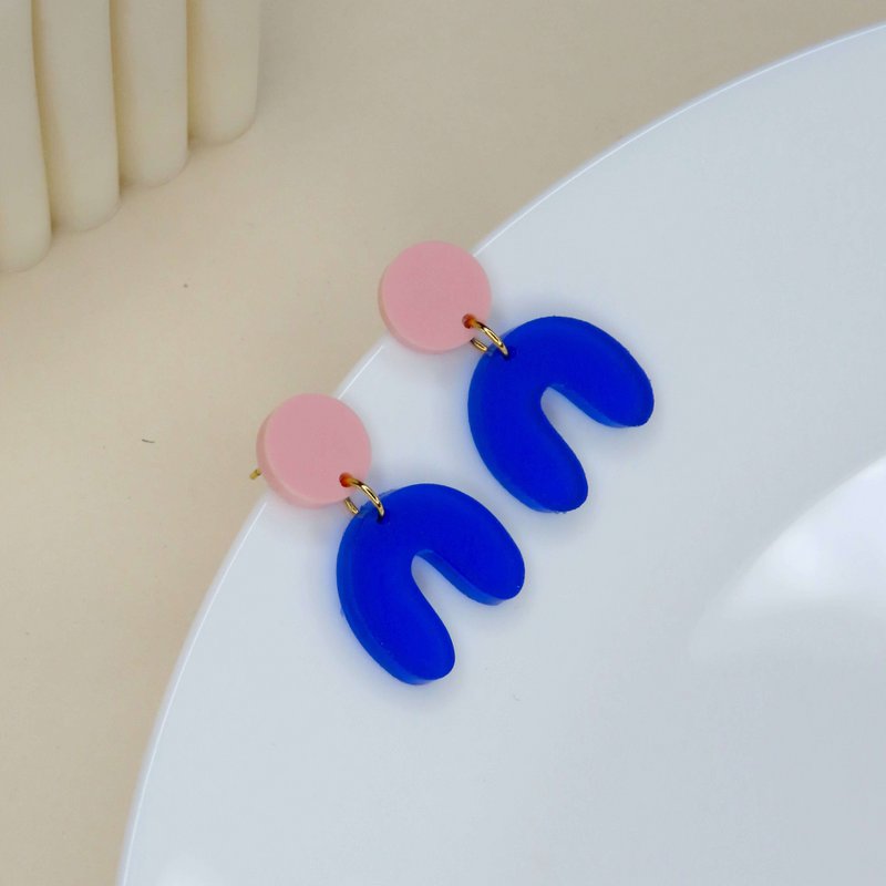 Light Pink Blue Arch Arch Earrings