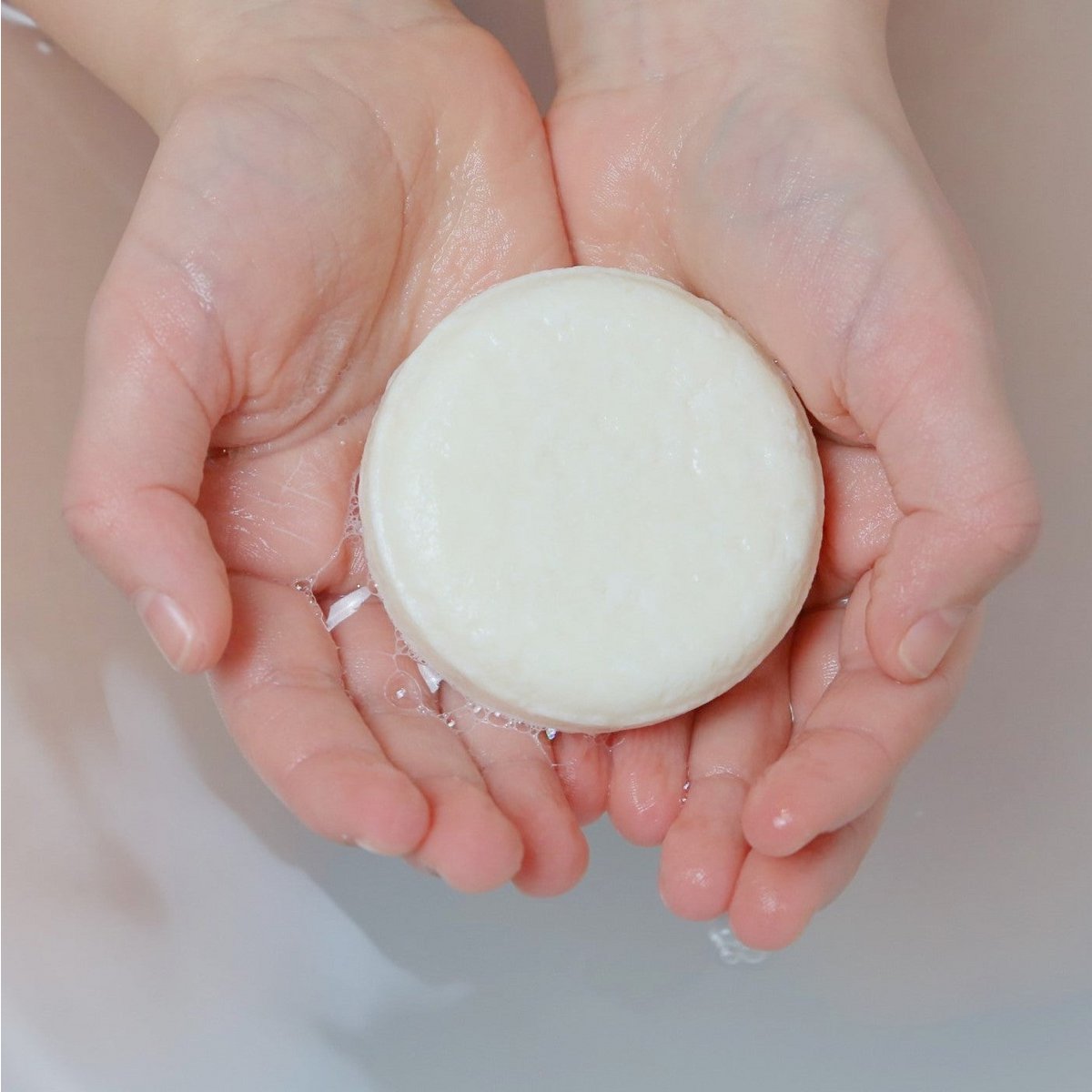 Shampoo solido per neonati e bambini