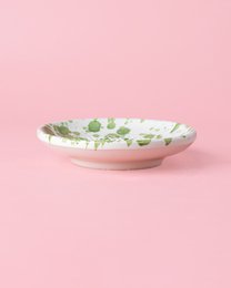 Ceramic Plate Garlic and small cheese gravel