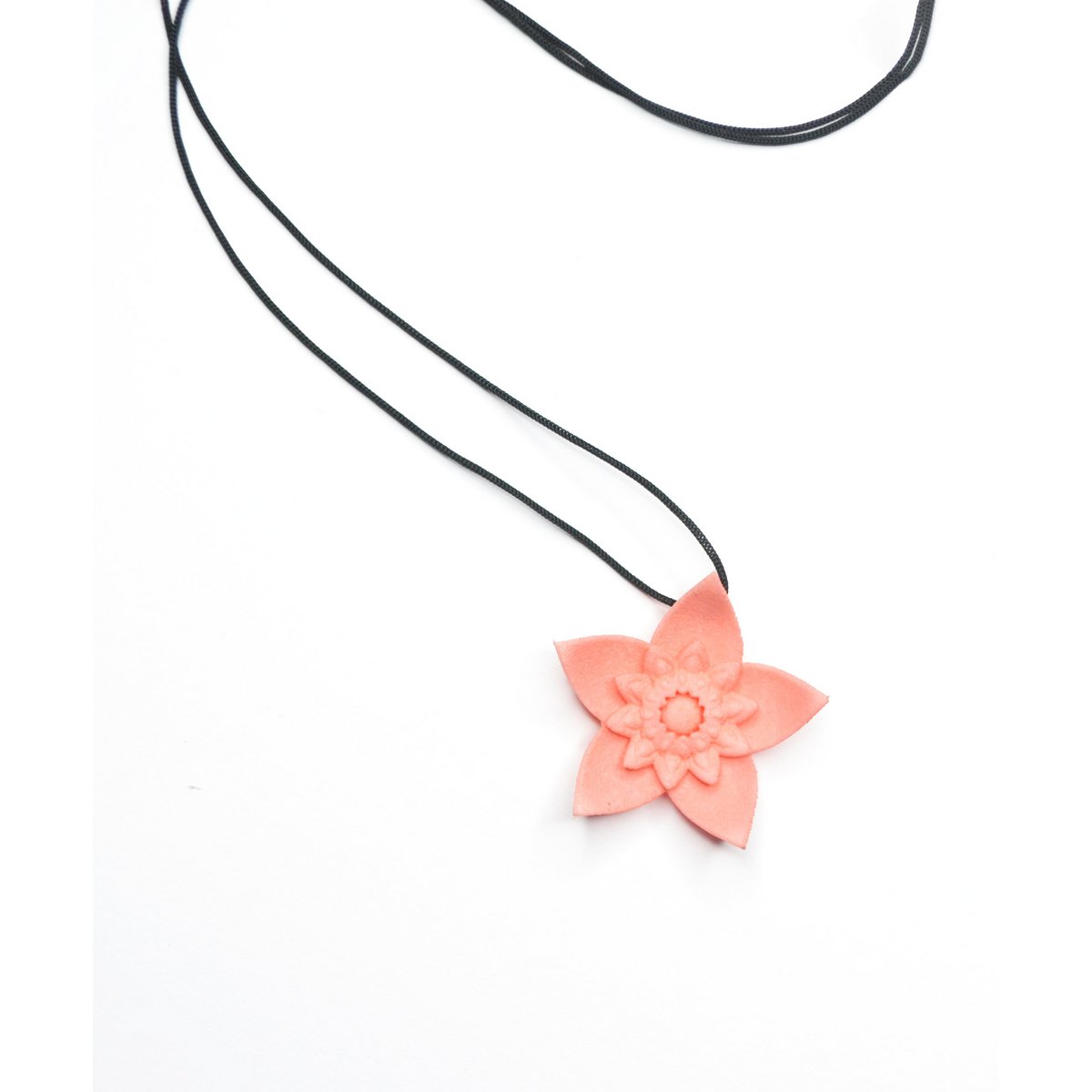 Colgante Flor Única - Coral Dalia