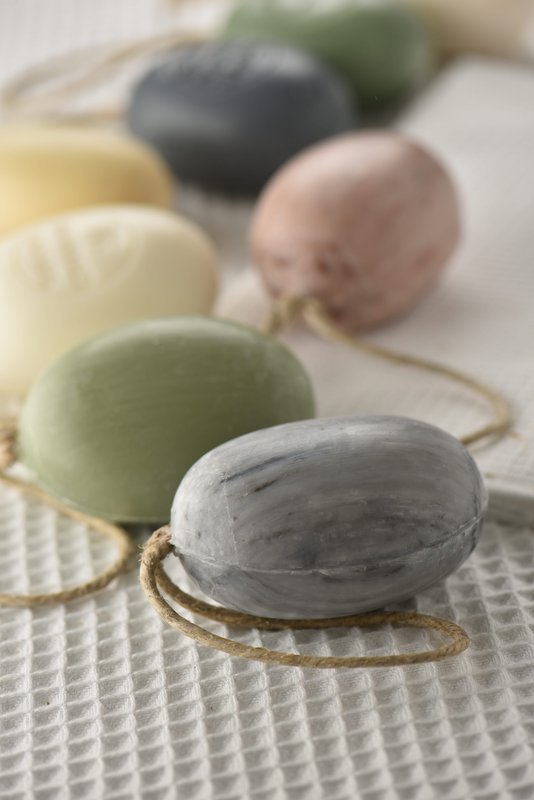 Oval soap on rope Rose 200g