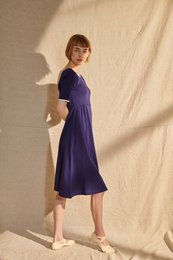 Enea jurk in violetblauw met witte bies voor dames