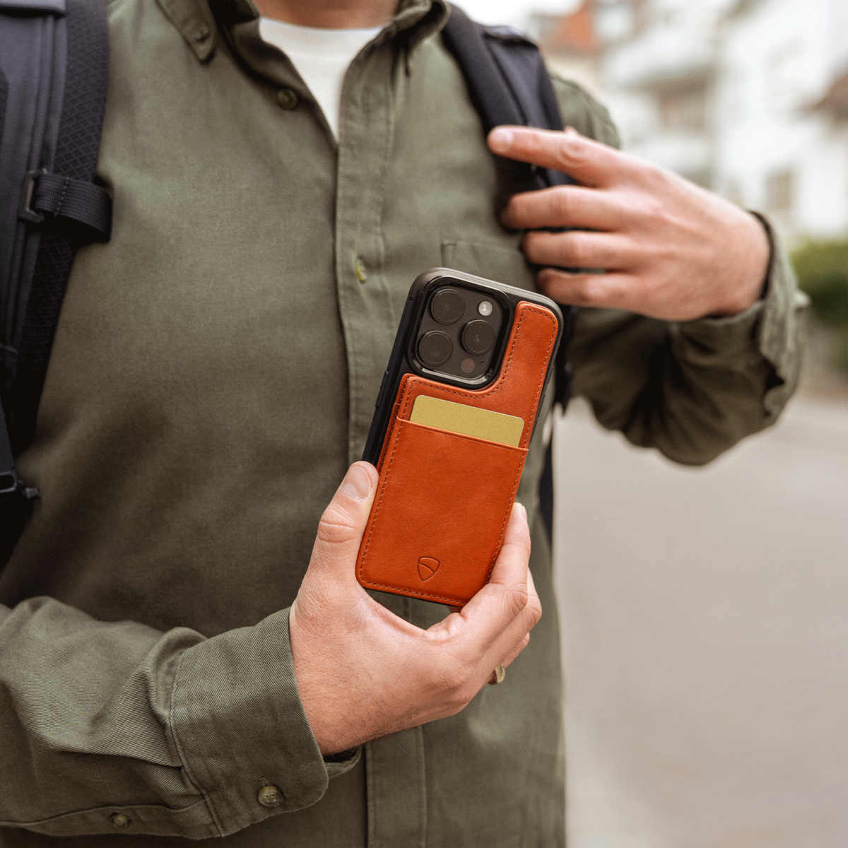 Etui-portfel ETON do iPhone'a 16 Pro Max