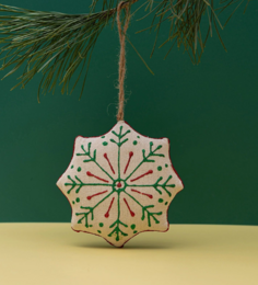 Christmas Star "Boy makes Snowman"