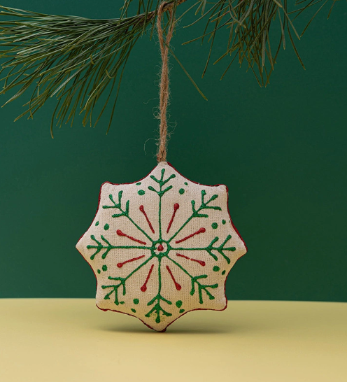 Christmas Star "Boy makes Snowman"