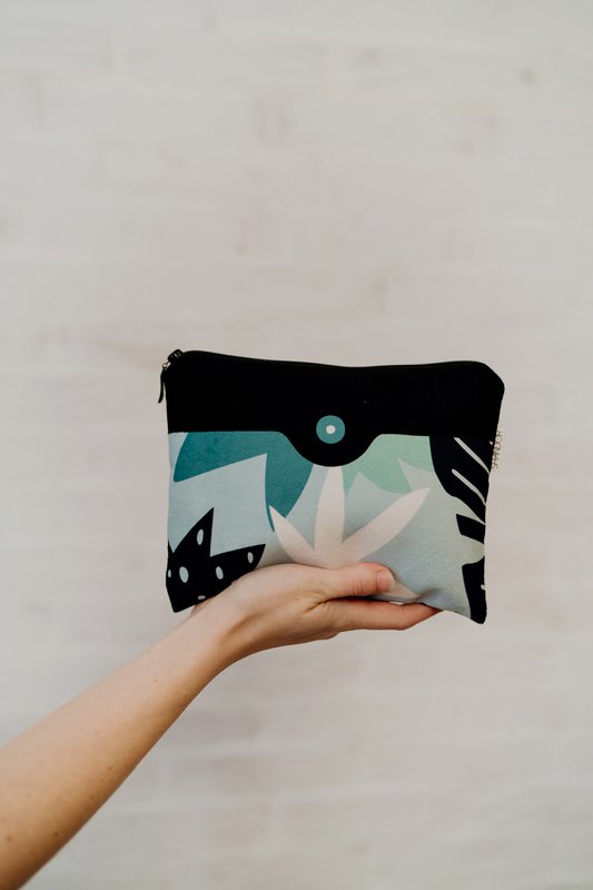 Bolsito terciopelo estampado vegetal