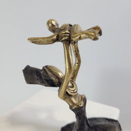 Sculpture en bronze "Bébé volant" de Karim Sana | 15 cm | Couleurs différentes