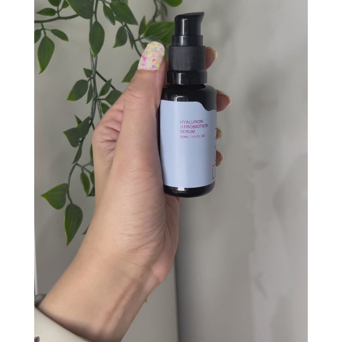 Hyaluron og probiotika serum