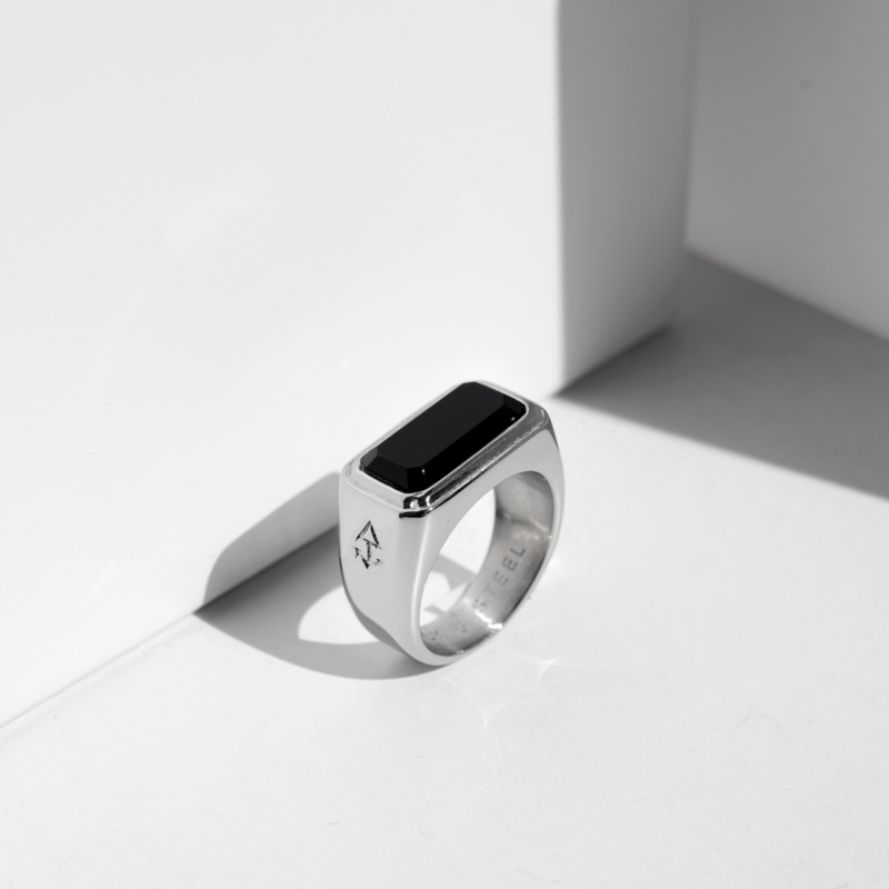 Ring WILD