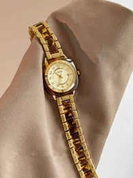 Mindu - Square Statement Retro Women's Watch