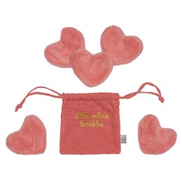 Set of 5 reusable heart-shaped cotton pads in a pouch, terracotta color. Suitable for skin care and makeup removal.