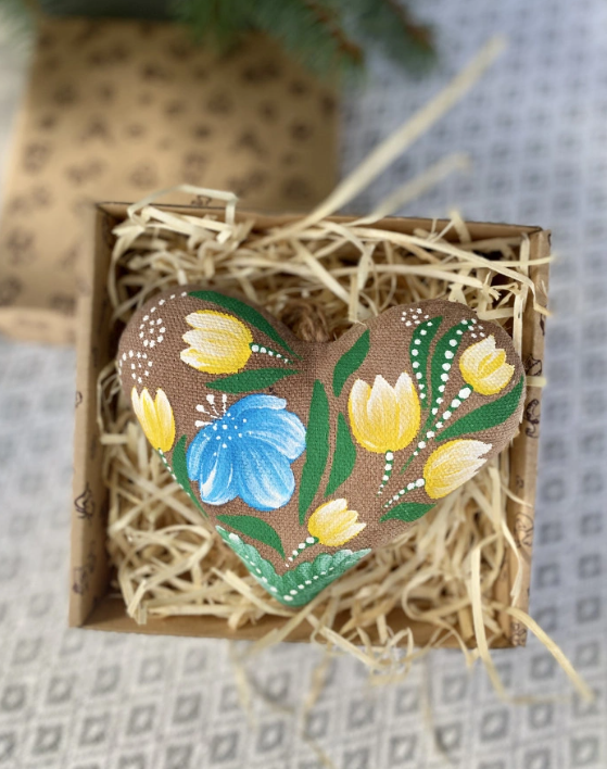 Hand made cocoa scented "Heart with blue and yellow flowers "