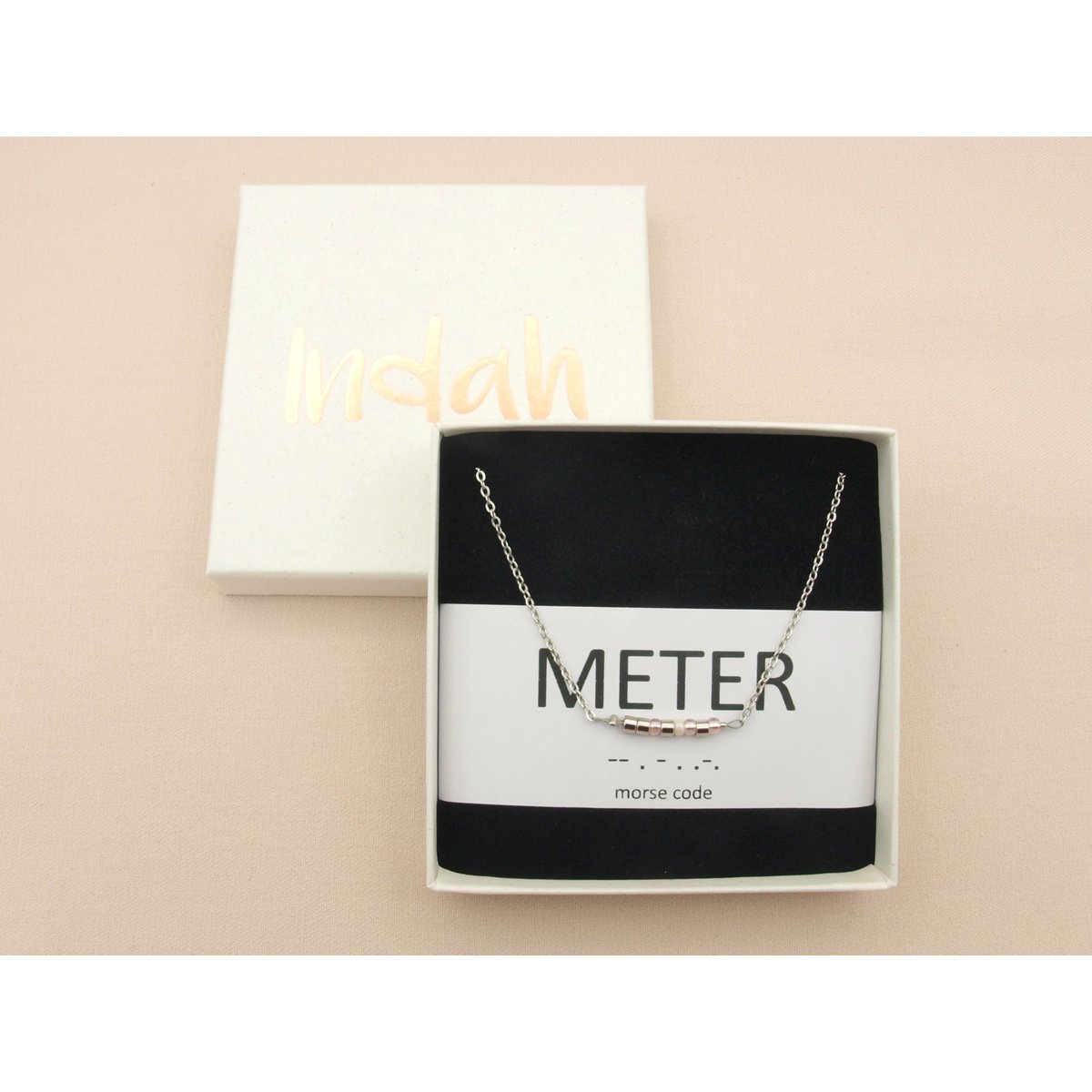 Morse code ketting, meter