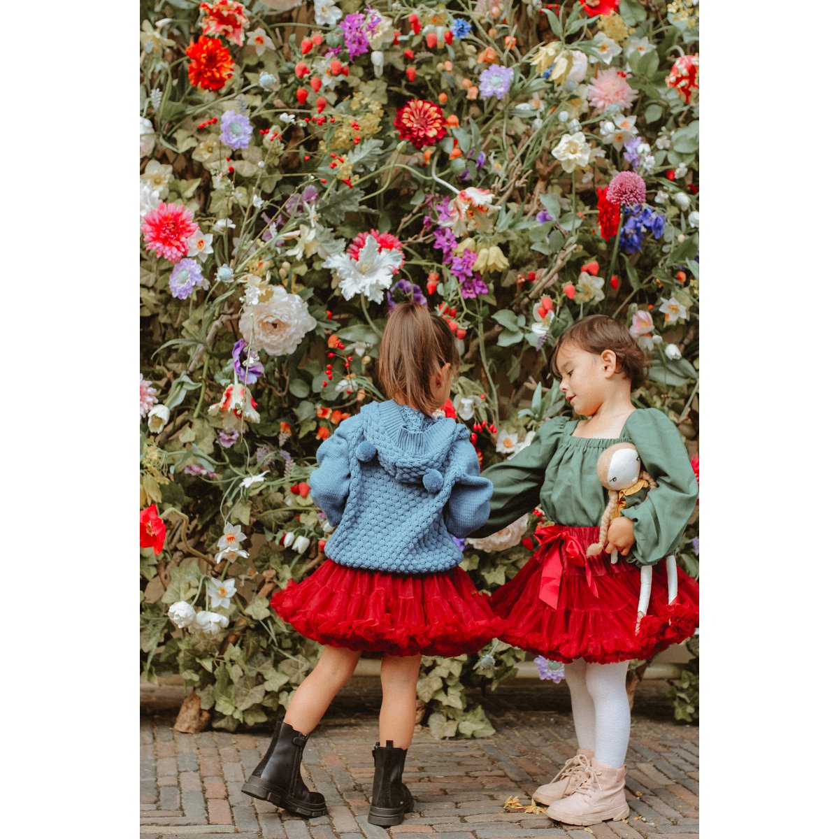 LOLI TUTU ROK