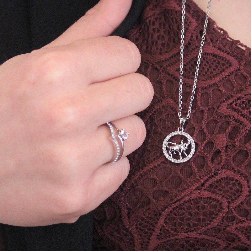 Pendentifs Zodiaque Taureau - Argenté et Cristal