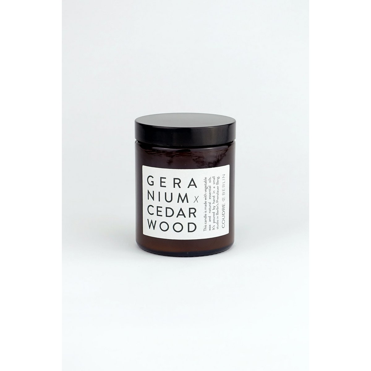 geranium x cedarwood / ESSENTIALS scented candle