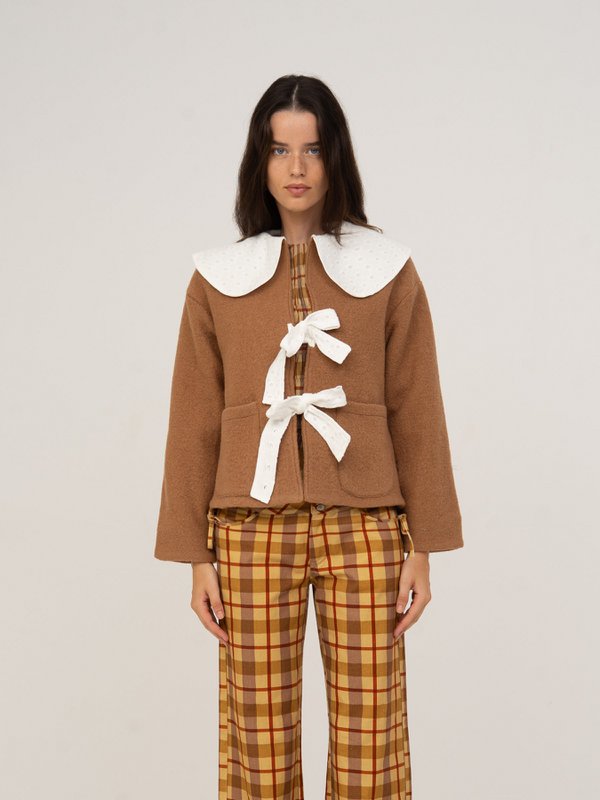 Babydoll Collar Brown Jacket Perfume