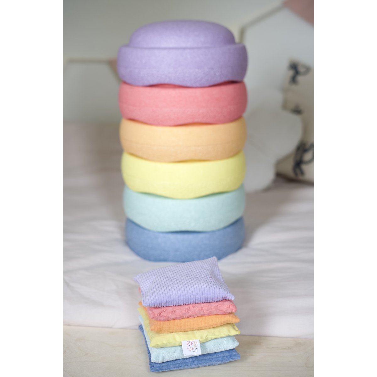 Pittenzakjes pastel, kirschkern kissen, sensory beanbag