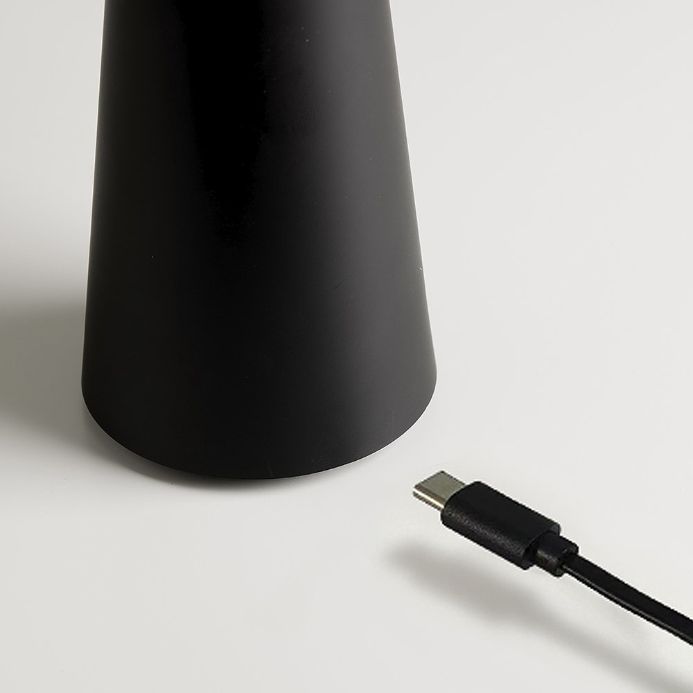 BORDLAMPE FLYT MIG SORT