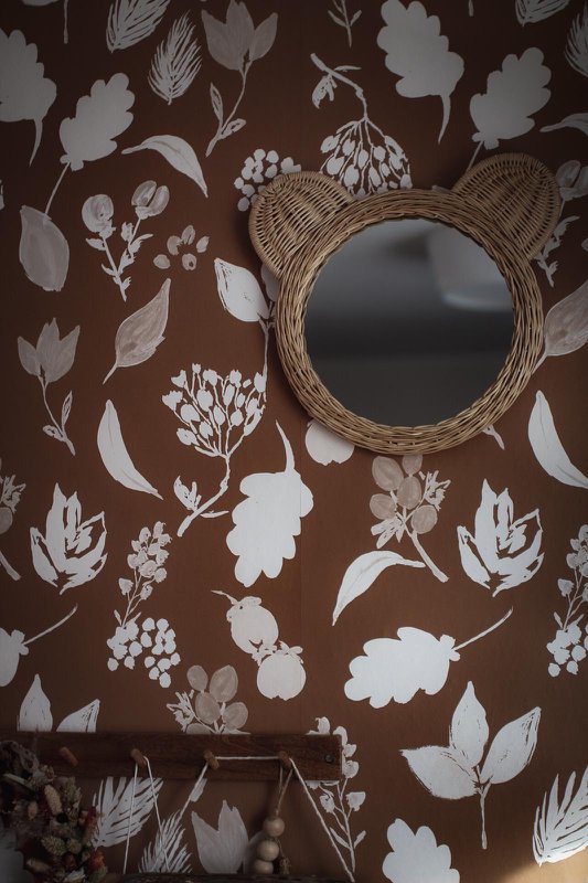Rattan mirror bear