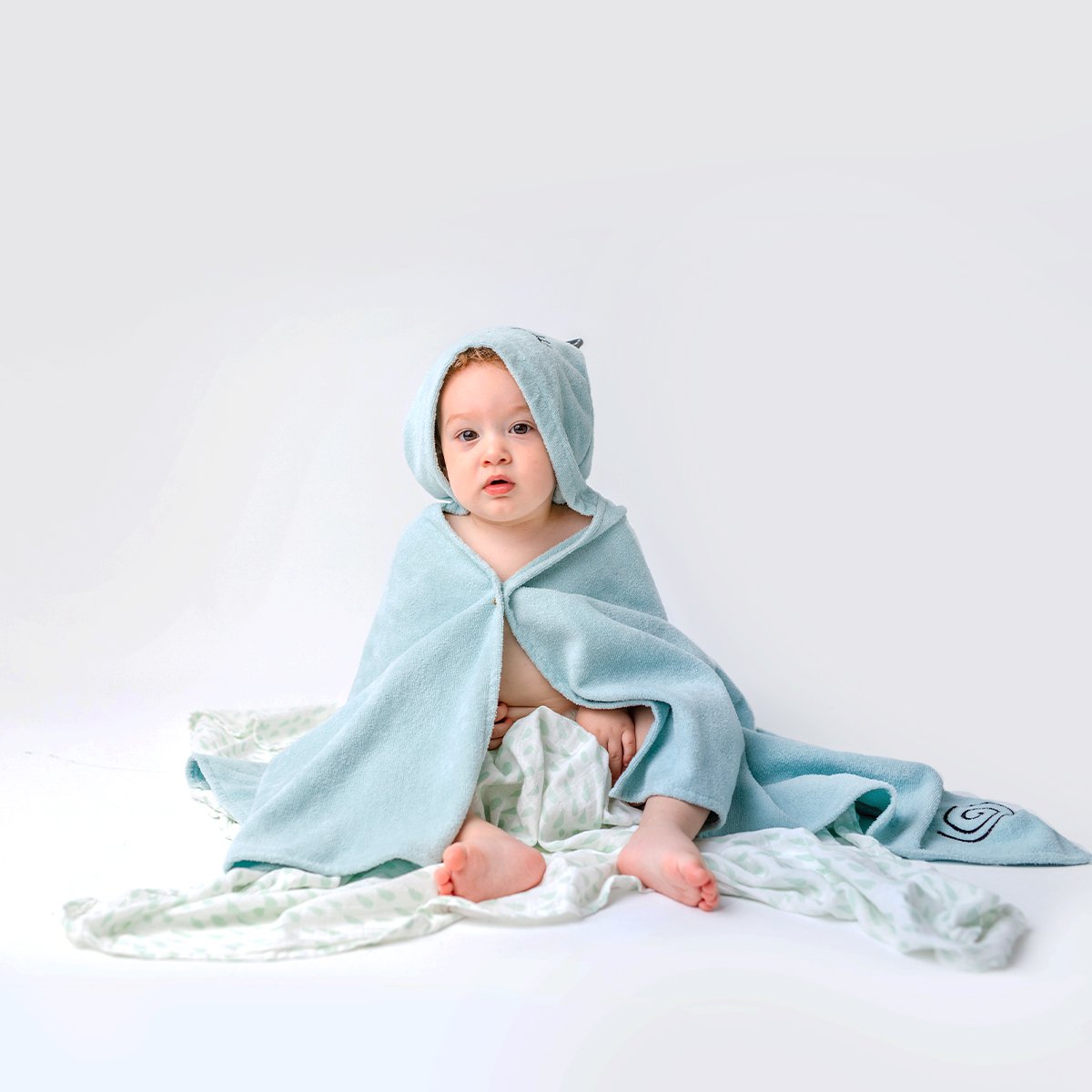 Milk&Moo Sangaloz Velvet Baby-Kapuzenhandtuch, 100 % Baumwolle, weich, saugfähig, 0–2 Jahre, 70 x 120 cm