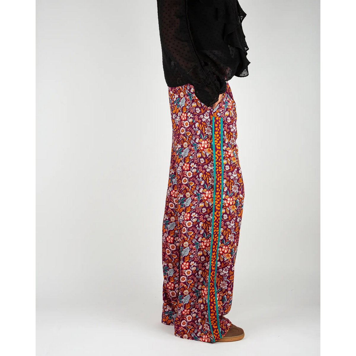 Le pantalon fluide femme imprimé Morris violet