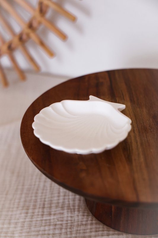 Shell decorative bowl