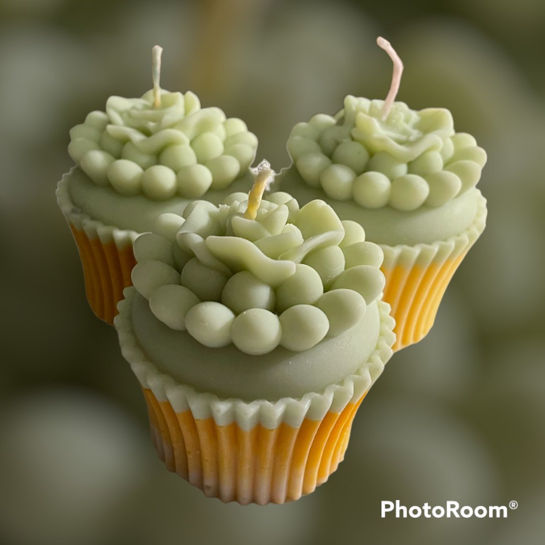 Floral Cupcake - Colour & Scent at Your Choice!