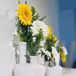 Tube vase
