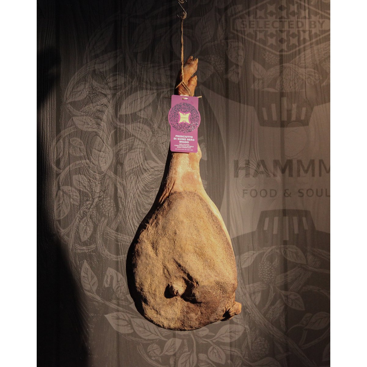 🇬🇧 Schinken mit umbrischen Wildschweinfüßen – gewürzte, handwerklich hergestellte Salami