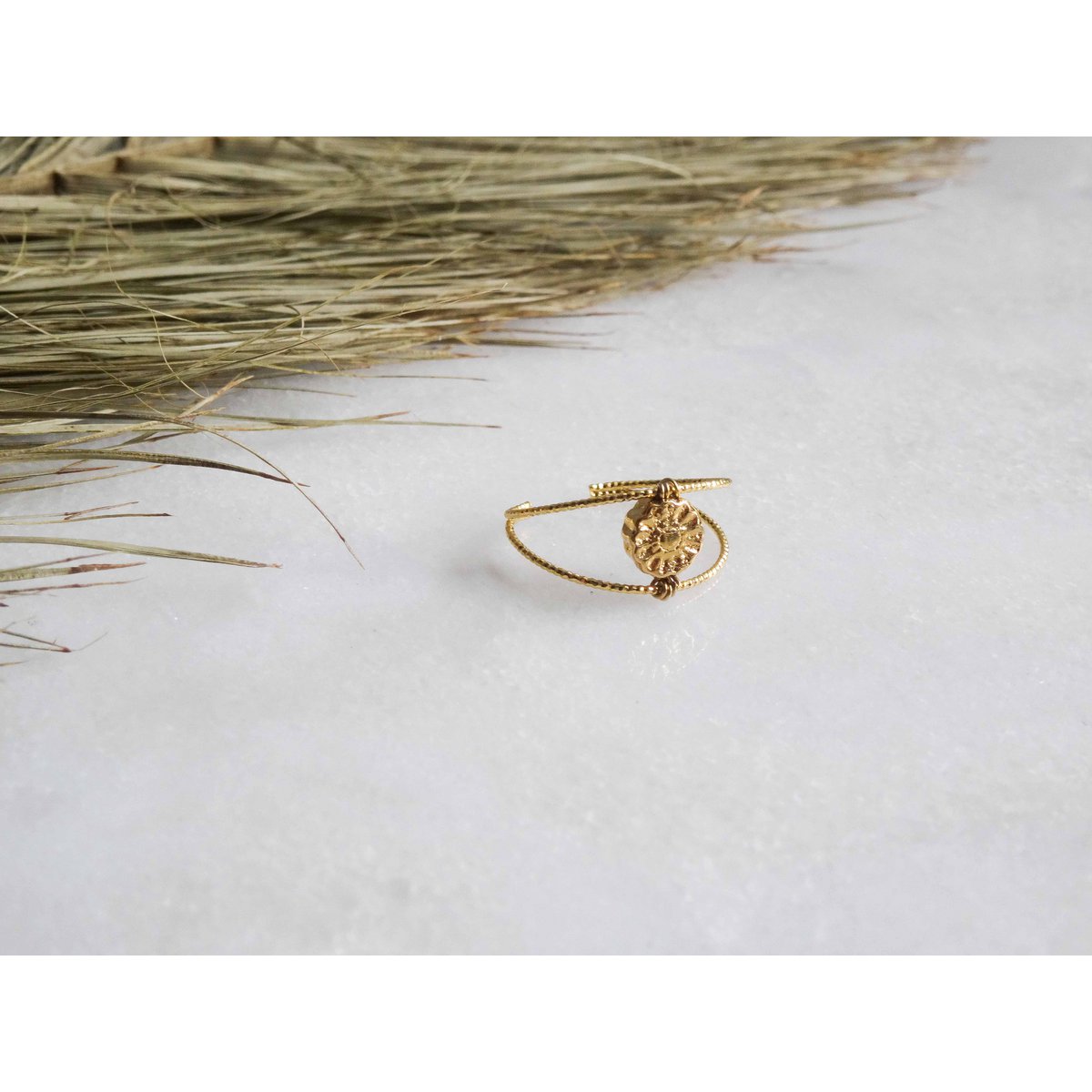 Daisy ring