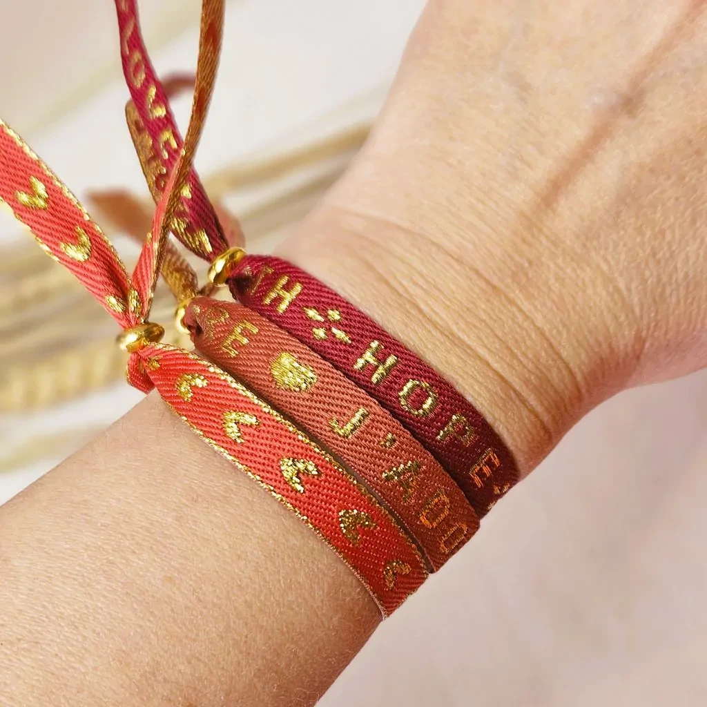 Ribbon bracelet hearts red