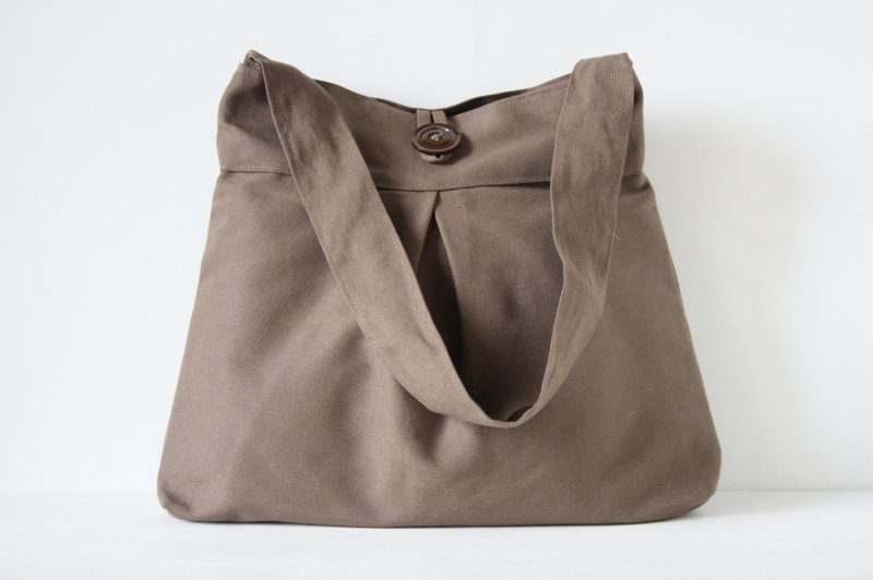 Brown shoulder bag
