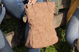 hand/shoulder bag dark brown curvy