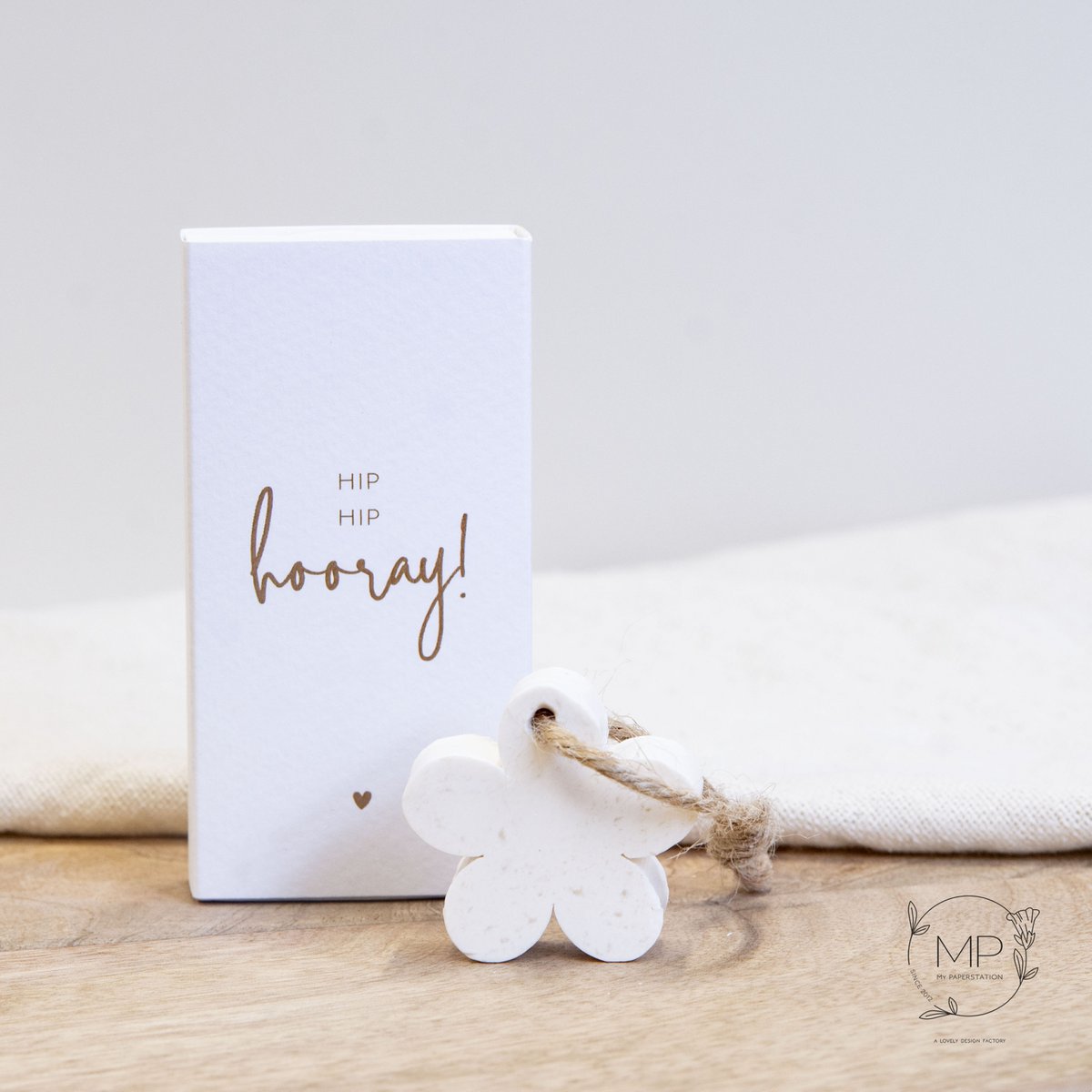 Little gift box Hip hip hooray