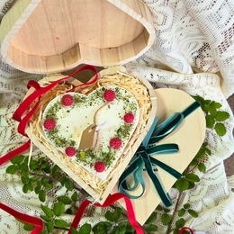 Herz-Geschenkbox, großes Herz mit Himbeeren