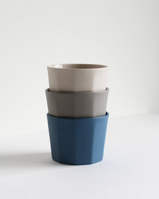 Taza de capuchino segmentada | gris claro