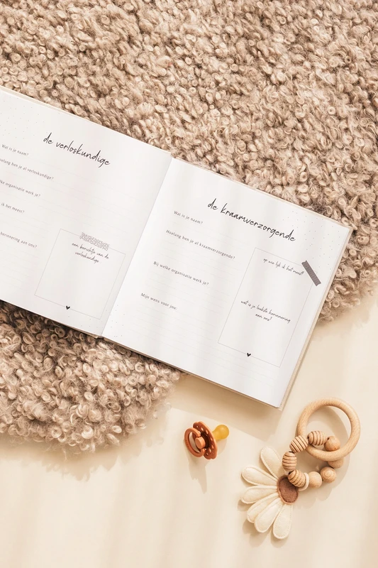 Fyllbooks My maternity visit book - Linen Taupe