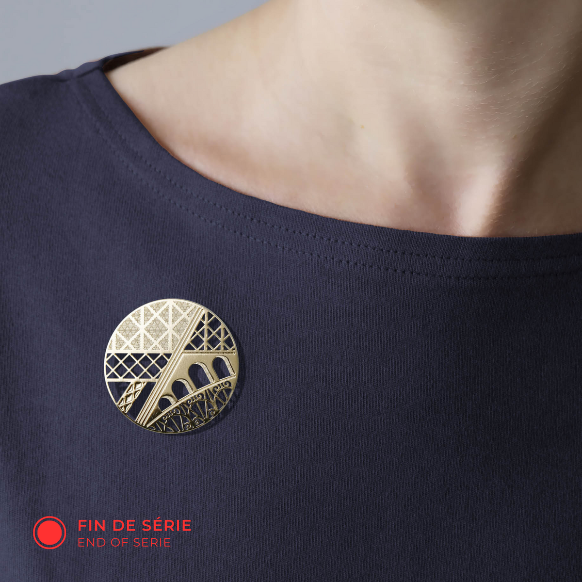 Paris magnetic brooch - golden arch