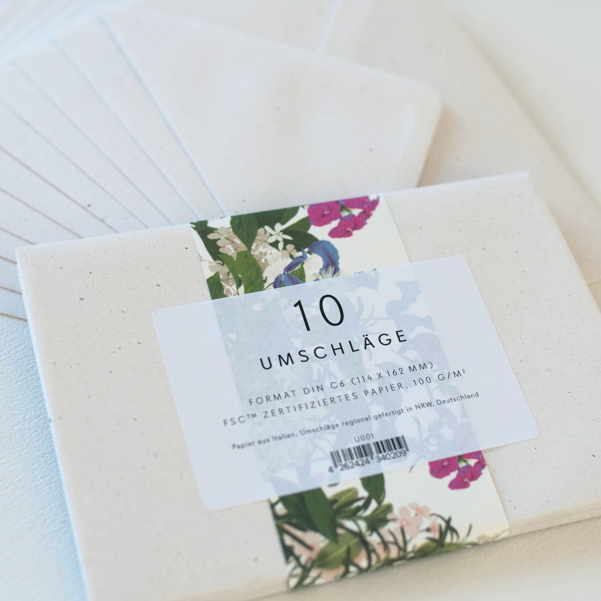 Umschläge 10er Set C6 créme gepunktet aus italienischem Papier