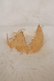 Corona “Paillettes Oro”.