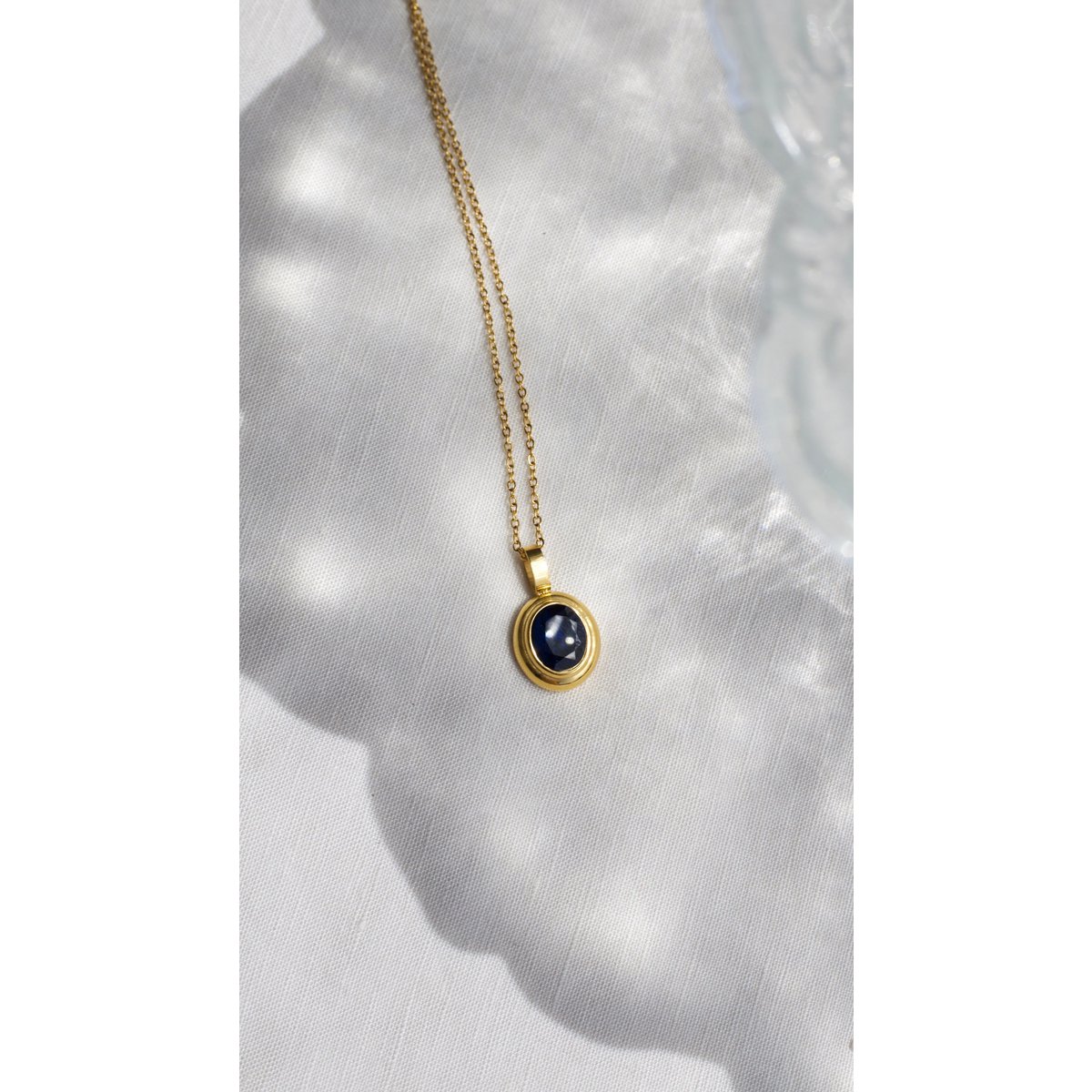 Atlas - Crystal Drop Pendant halskæder